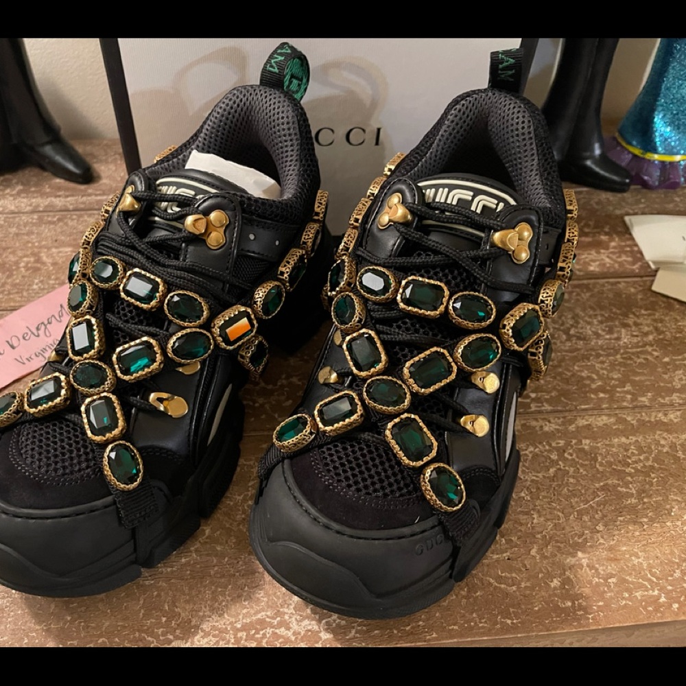 🚫SOLD🚫 GUCCI BLACK FLASHTREKS